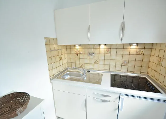 Möwenstr 19 Whg 1 *